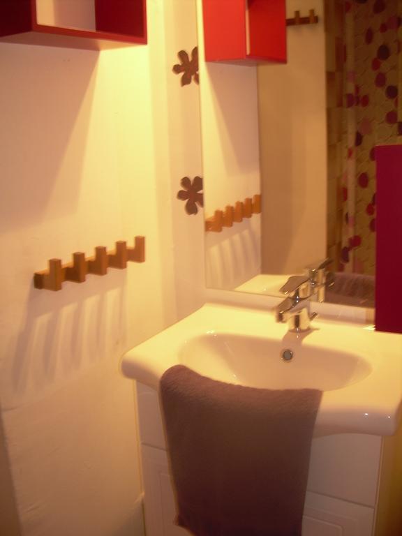 Gite "Les Murets" A Proximite Des Lacs, Cascades Et Premieres Pistes De Ski Lits Faits Le Fied Room photo